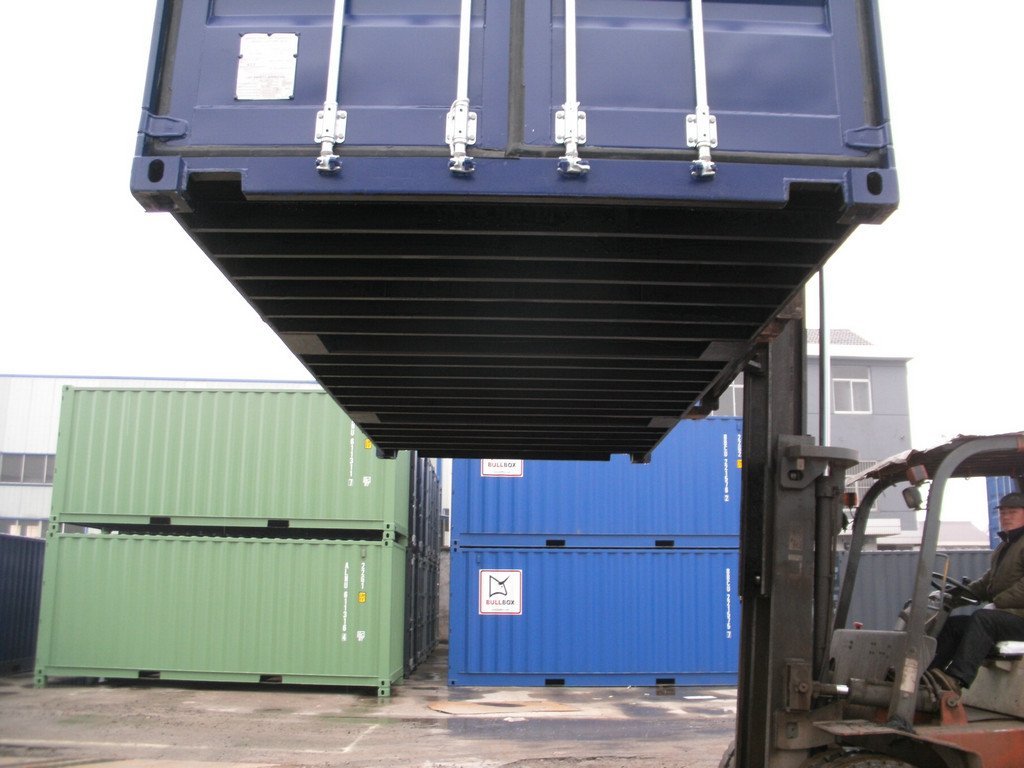 20 Fuß Container, kobaltblau 20 Fuß Container, kobaltblau