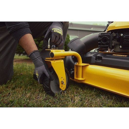 DEWALT 28 in. 224cc 3-in-1 Self-Propelled Gas Push Lawn Mower DEWALT 28 in. 224cc 3-in-1 Self-Propelled Gas Push Lawn Mower