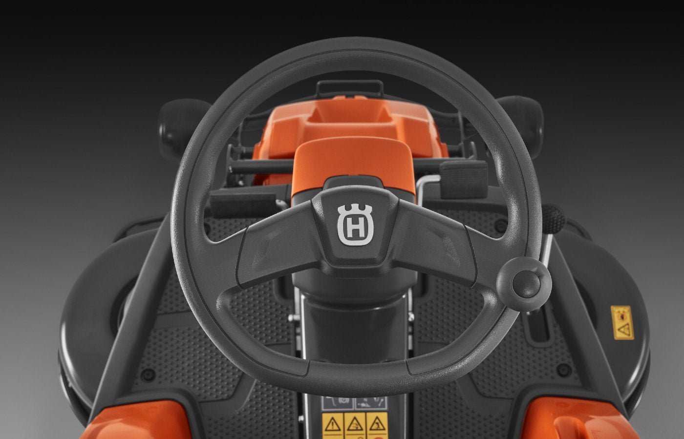 Frontmäher HUSQVARNA R 216T AWD inkl. Combi Mähdeck 103cm Frontmäher HUSQVARNA R 216T AWD inkl. Combi Mähdeck 103cm