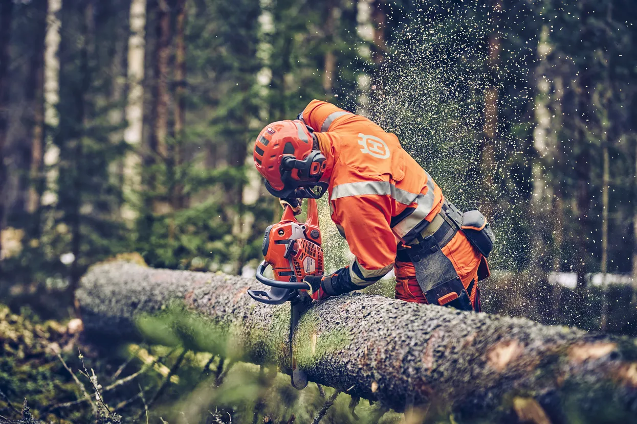 Husqvarna 560 XP® Mark II / 38 – X-Torq Husqvarna 560 XP® Mark II / 38 – X-Torq