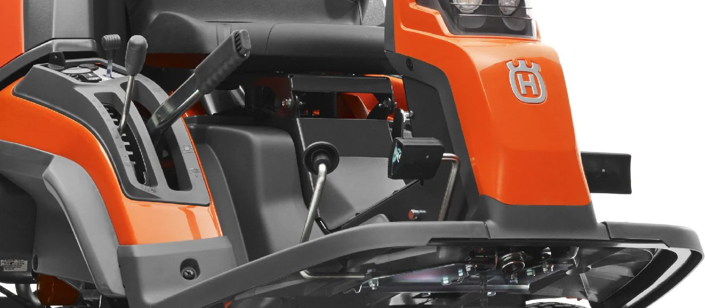 Husqvarna RC 318T – ohne Mähdeck – Modell 2025 Husqvarna RC 318T – ohne Mähdeck – Modell 2025