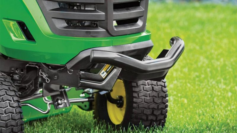 John Deere S130 Riding Lawn Mower