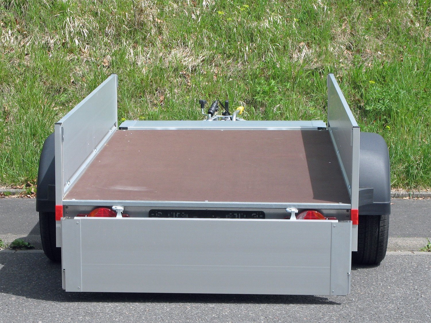 Kastenanhänger Humbaur HA132513 KV 100 km/h Kastenanhänger Humbaur HA132513 KV 100 km/h