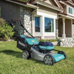 Makita 40V max XGT Brushless 21" Self‐Propelled Commercial Lawn Mower Kit GML01PL
