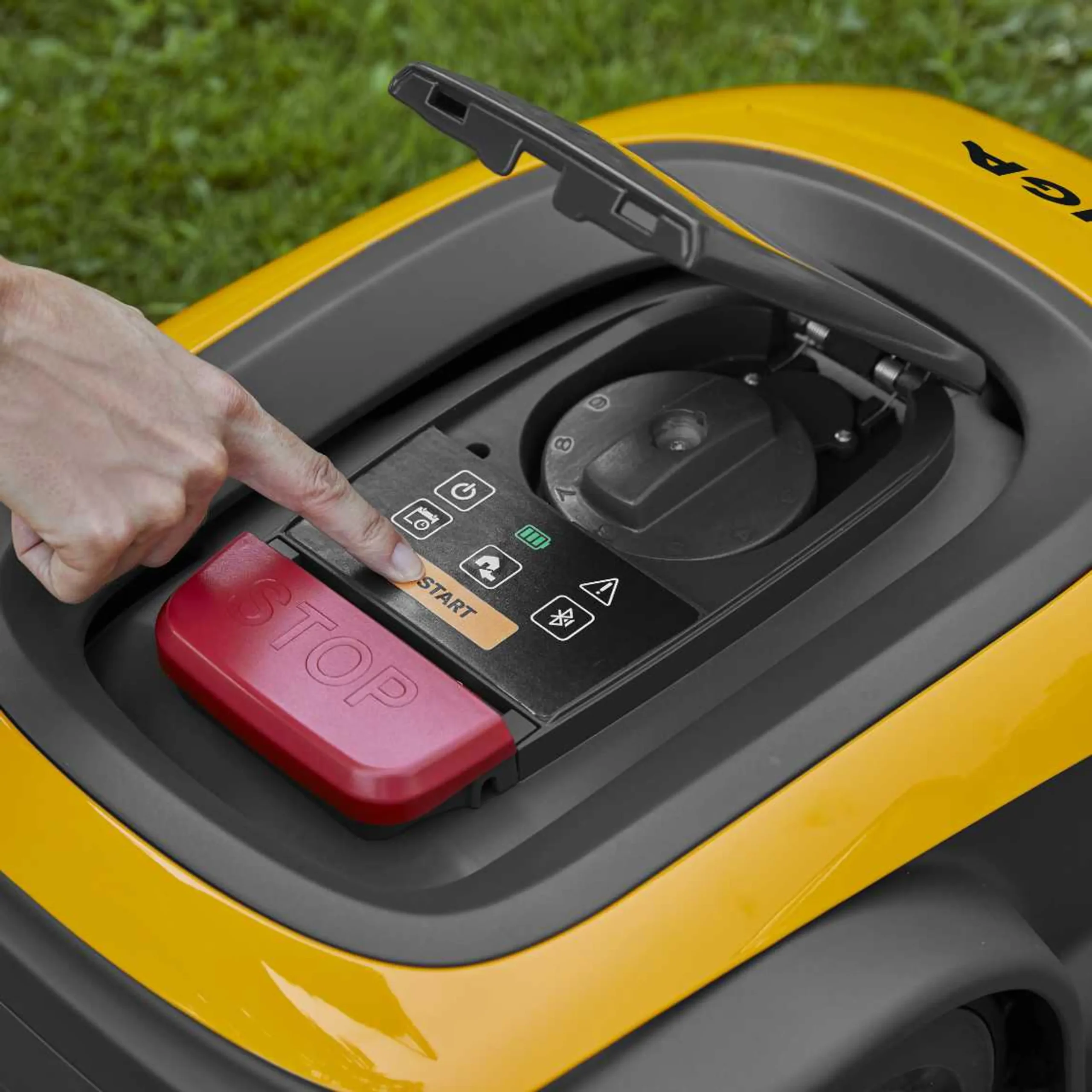 STIGA G 300 – Kabelgeführter Mähroboter + gratis Ersatzmesser und Schrauben STIGA G 300 – Kabelgeführter Mähroboter + gratis Ersatzmesser und Schrauben